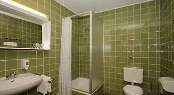 Big Mountain 旅馆 *